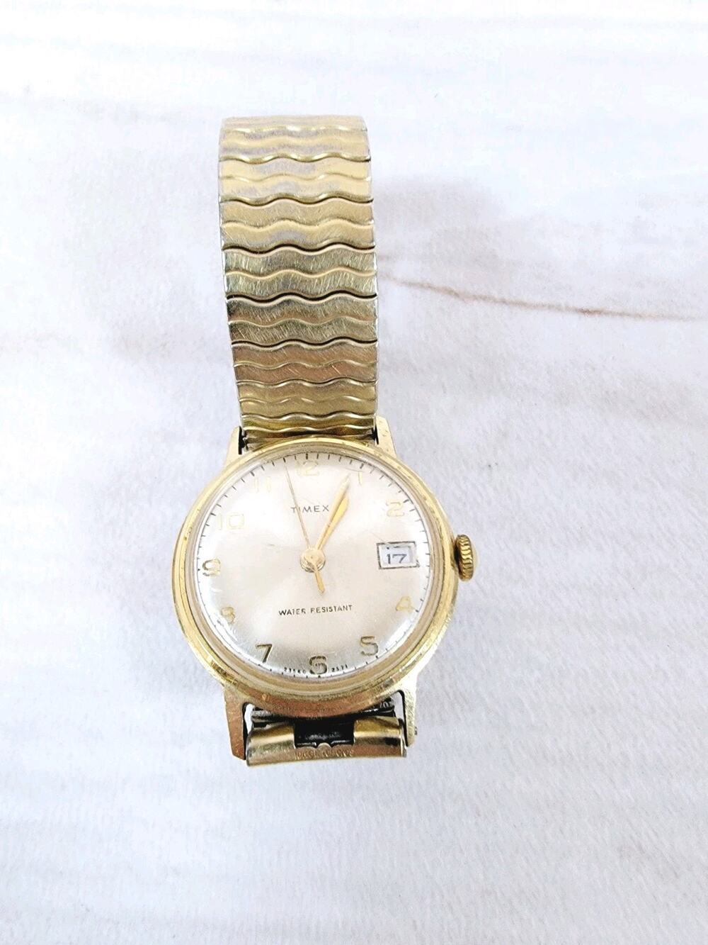 Vintage Timex Women’s Manual Windup Mechanical Analog Date Gold Dial Gold Band